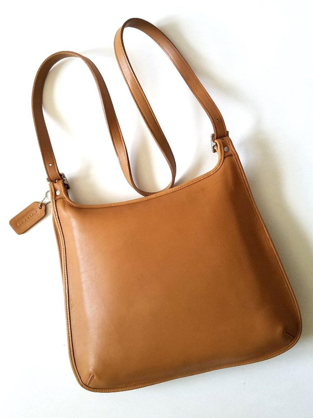 Vintage Coach Small Hippie Flap Saddle Cross Body Bag Camel #9134 - Picture 2 of 6